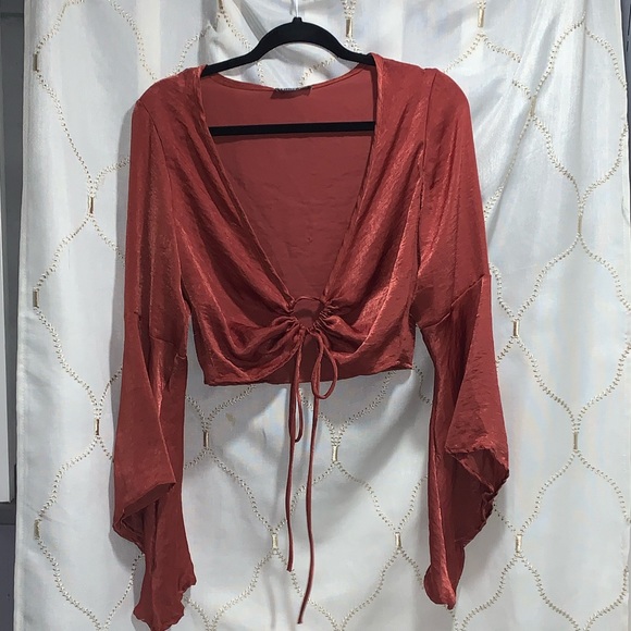 NWT FASHION NOVA CURRENT MOOD BELL SLEEVE CROP TOP - Picture 2 of 4